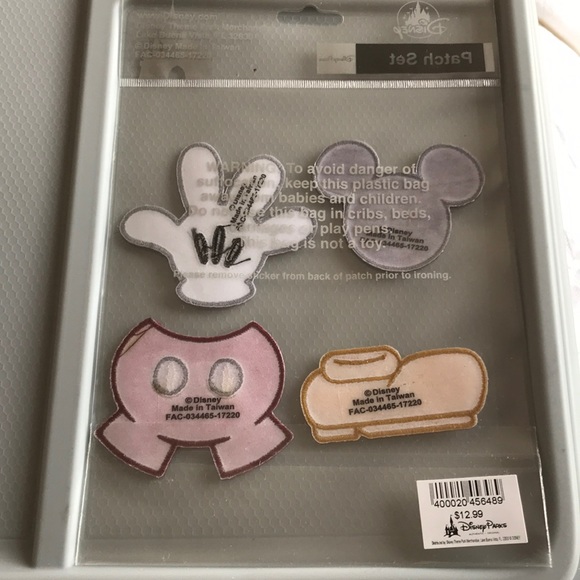 ❣️3/$25 -4 Mickey Mouse Iron on Patches - Picture 2 of 6